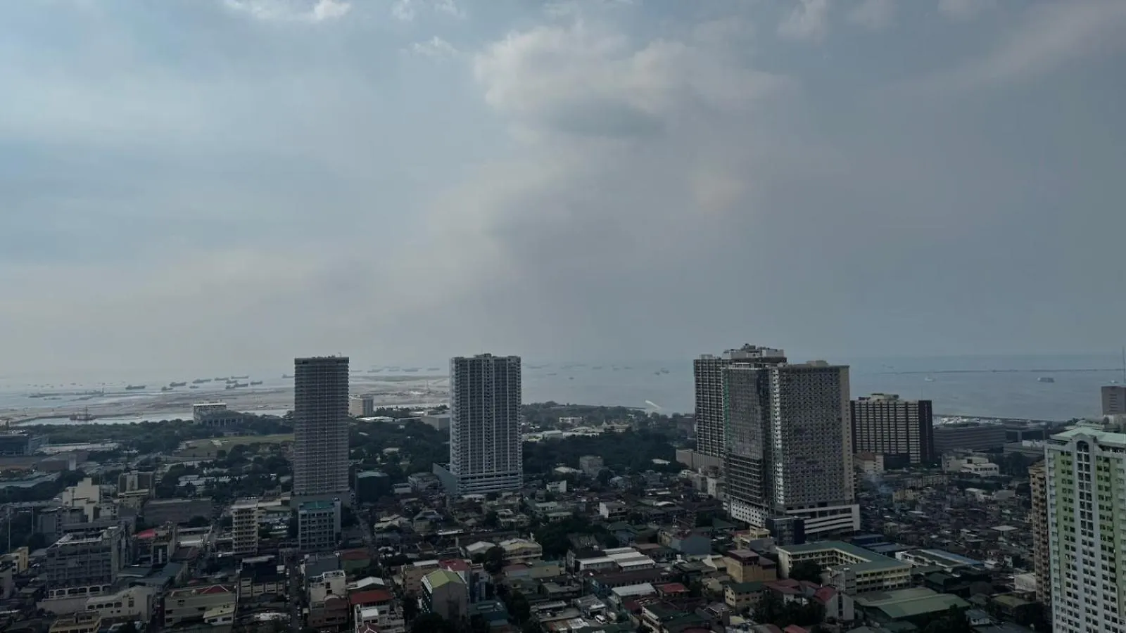 Lasuitez 2510 I Breathtaking 360 Skyline Views Pasay Aparthotel