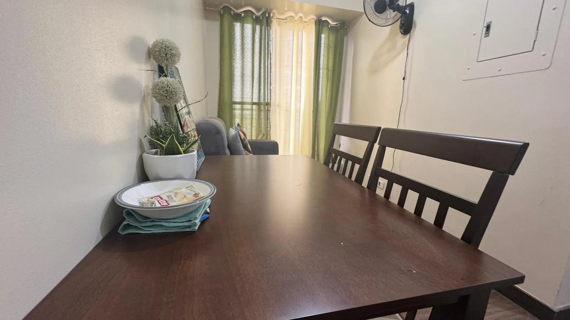 Lasuitez 2510 I Breathtaking 360 Skyline Views Pasay
