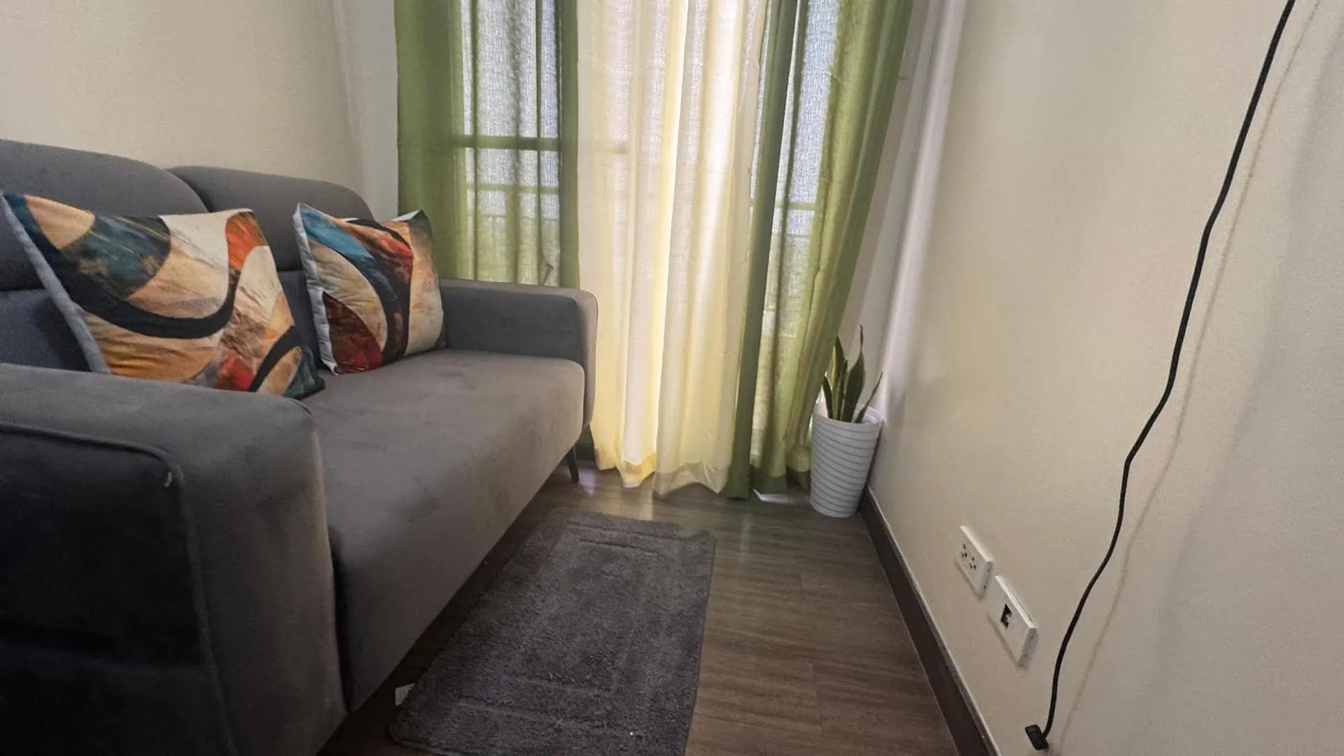 Lasuitez 2510 I Breathtaking 360 Skyline Views Pasay