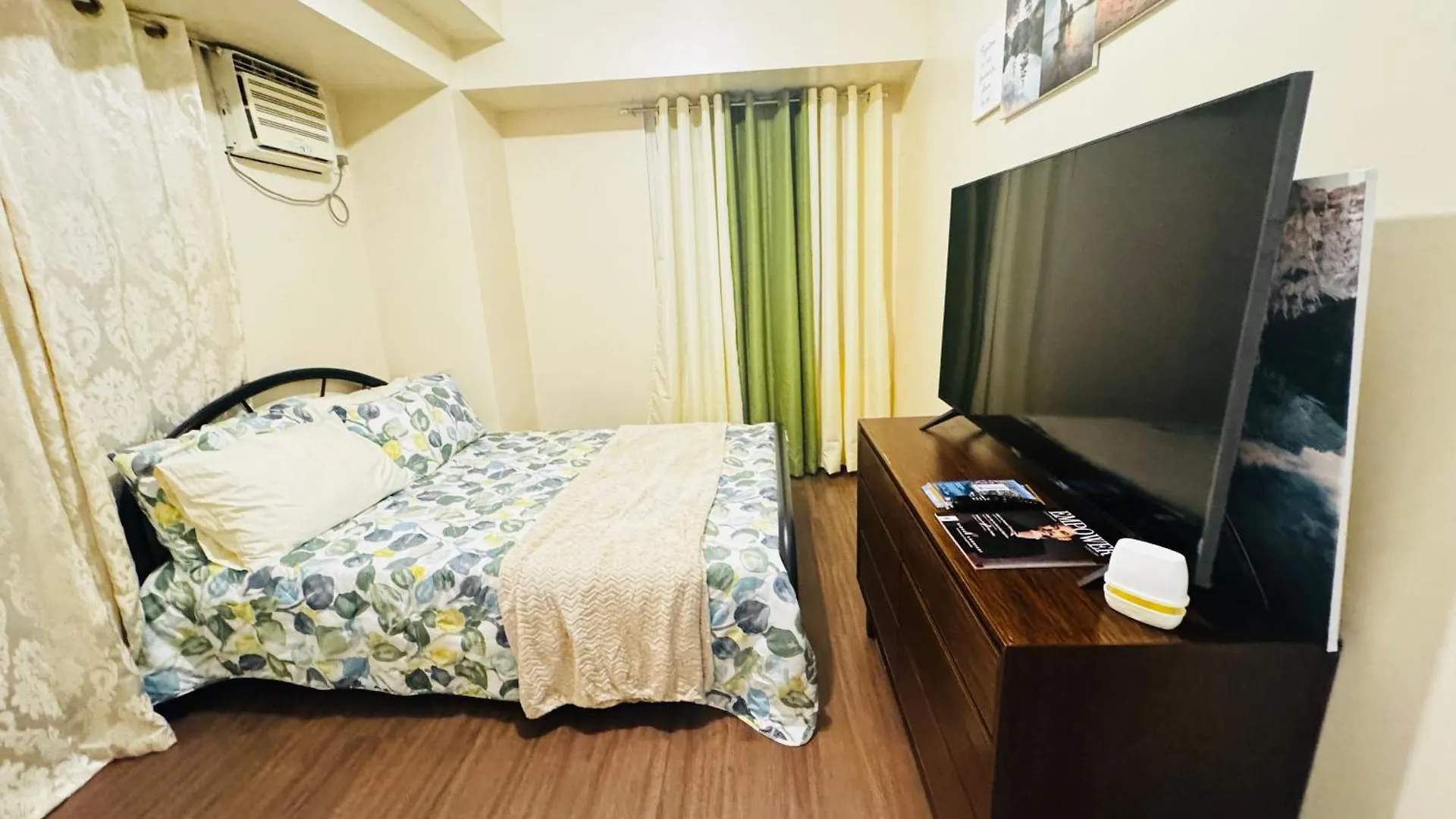 Lasuitez 2510 I Breathtaking 360 Skyline Views Pasay