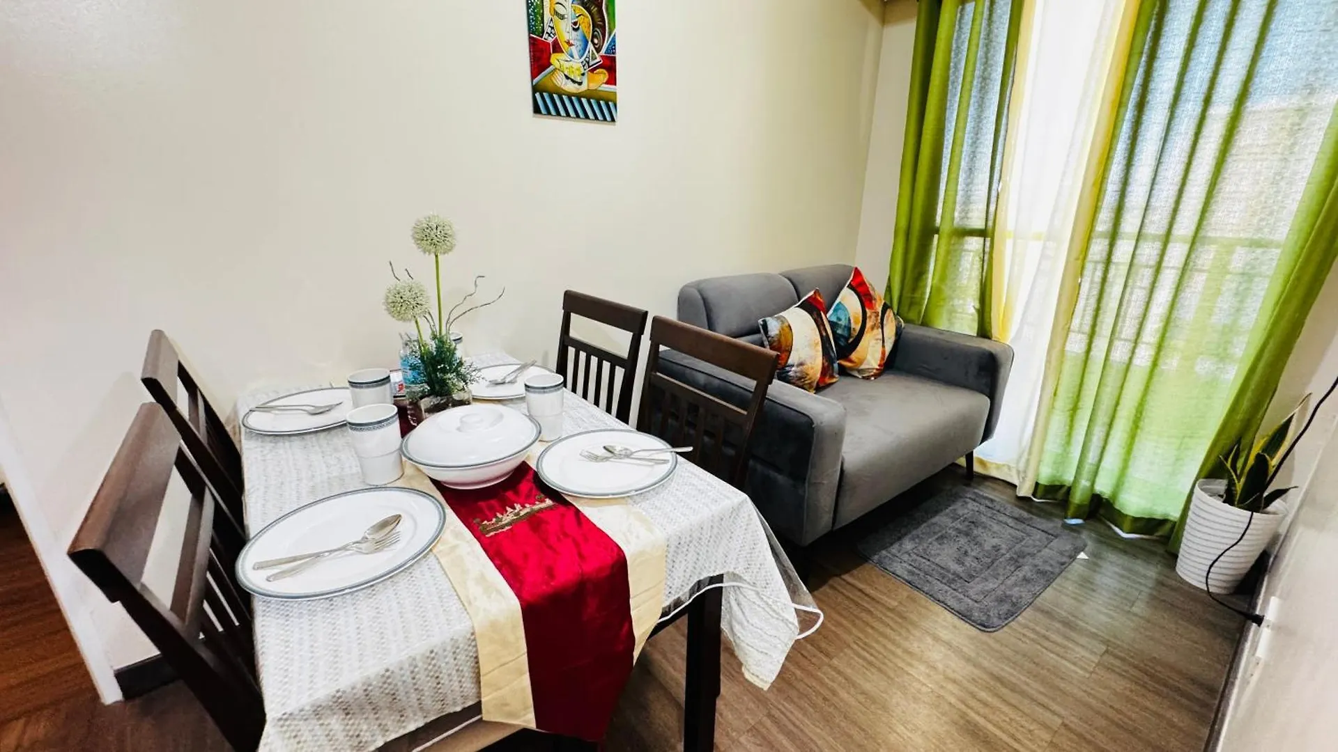Aparthotel Lasuitez 2510 I Breathtaking 360 Skyline Views Pasay