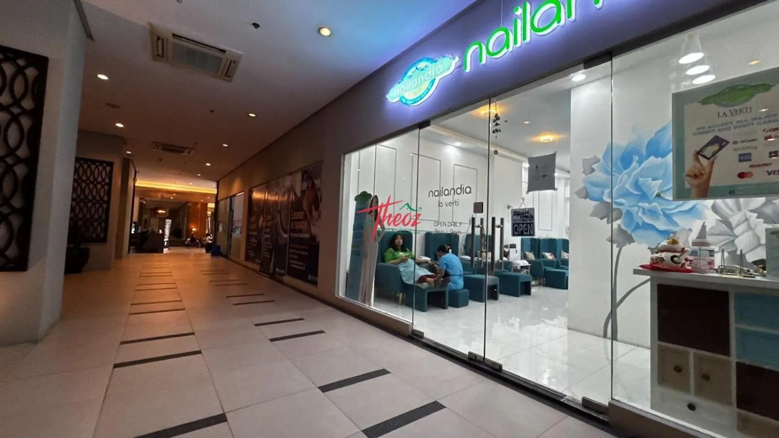 Aparthotel Lasuitez 2510 I Breathtaking 360 Skyline Views Pasay