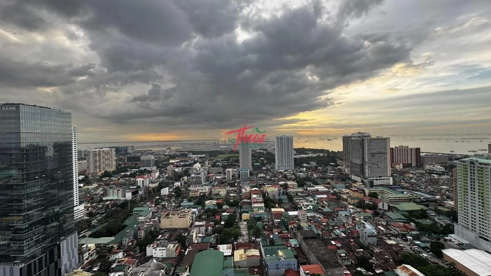 Lasuitez 2510 I Breathtaking 360 Skyline Views Manila 0*,  Filipiny